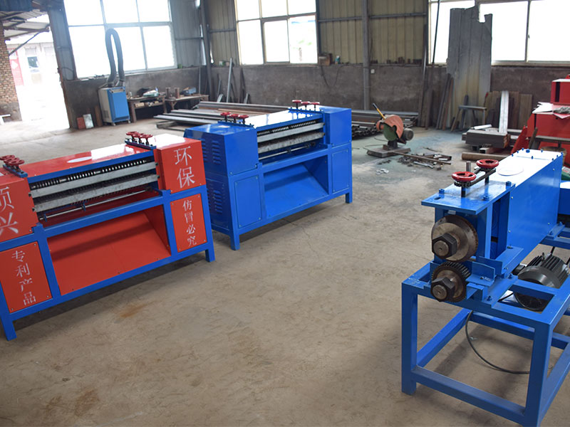 選購空調(diào)散熱器分離機(jī)時,購買干式的好還是濕式的好?